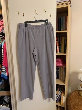 TanJay Gray Straight Leg Pull-On Pants